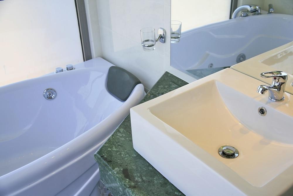 All Senses Ocean Blue Sea Side Resort (Adults Only) Petaloudes Exterior photo
